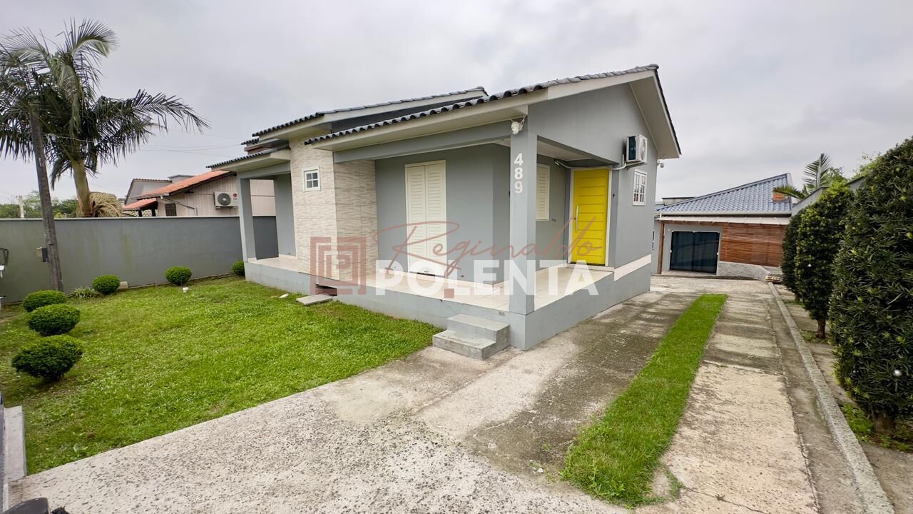 Casa para alugar com 3 quartos, 225m² - Foto 1