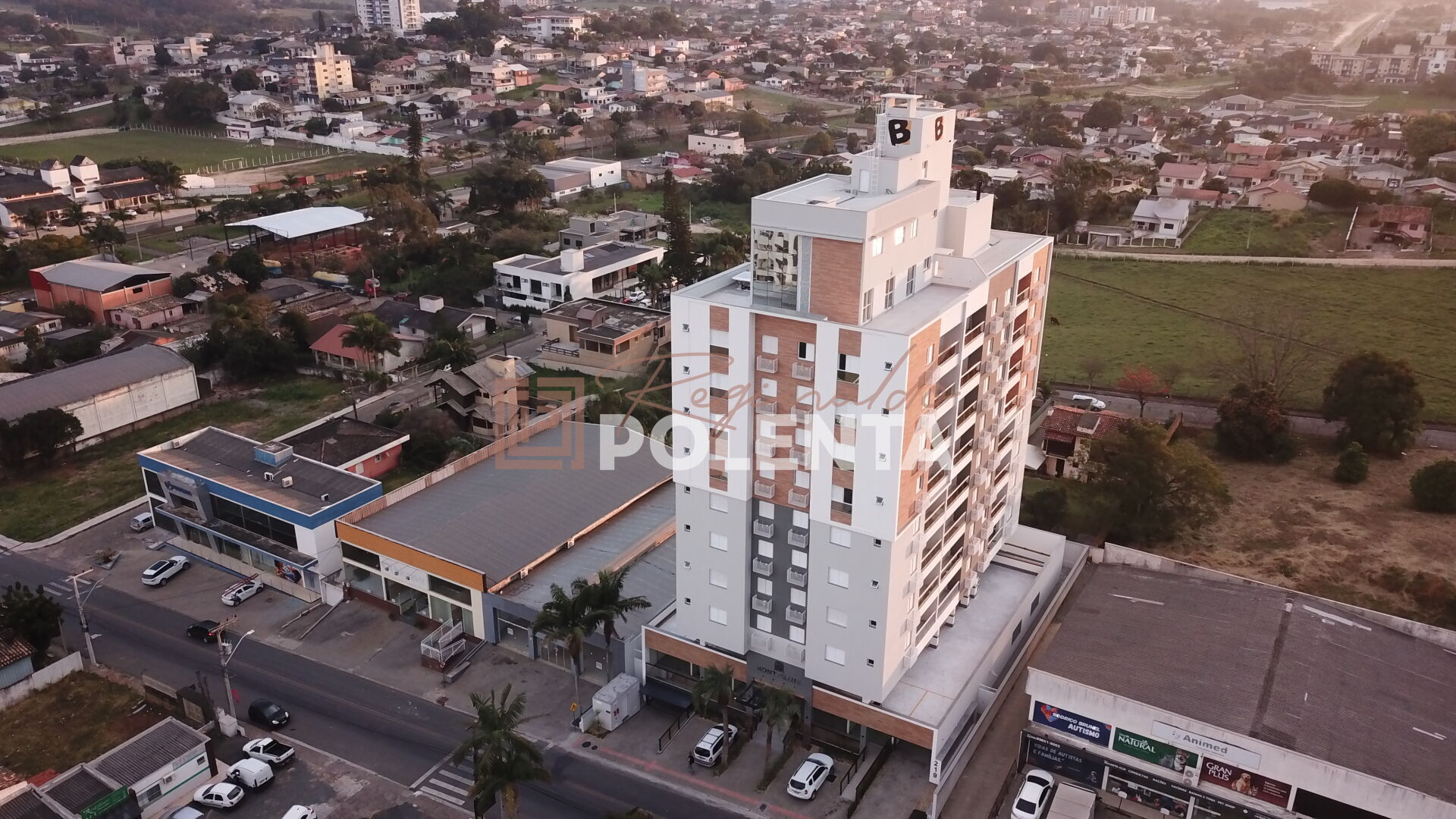 Apartamento à venda com 2 quartos, 69m² - Foto 6