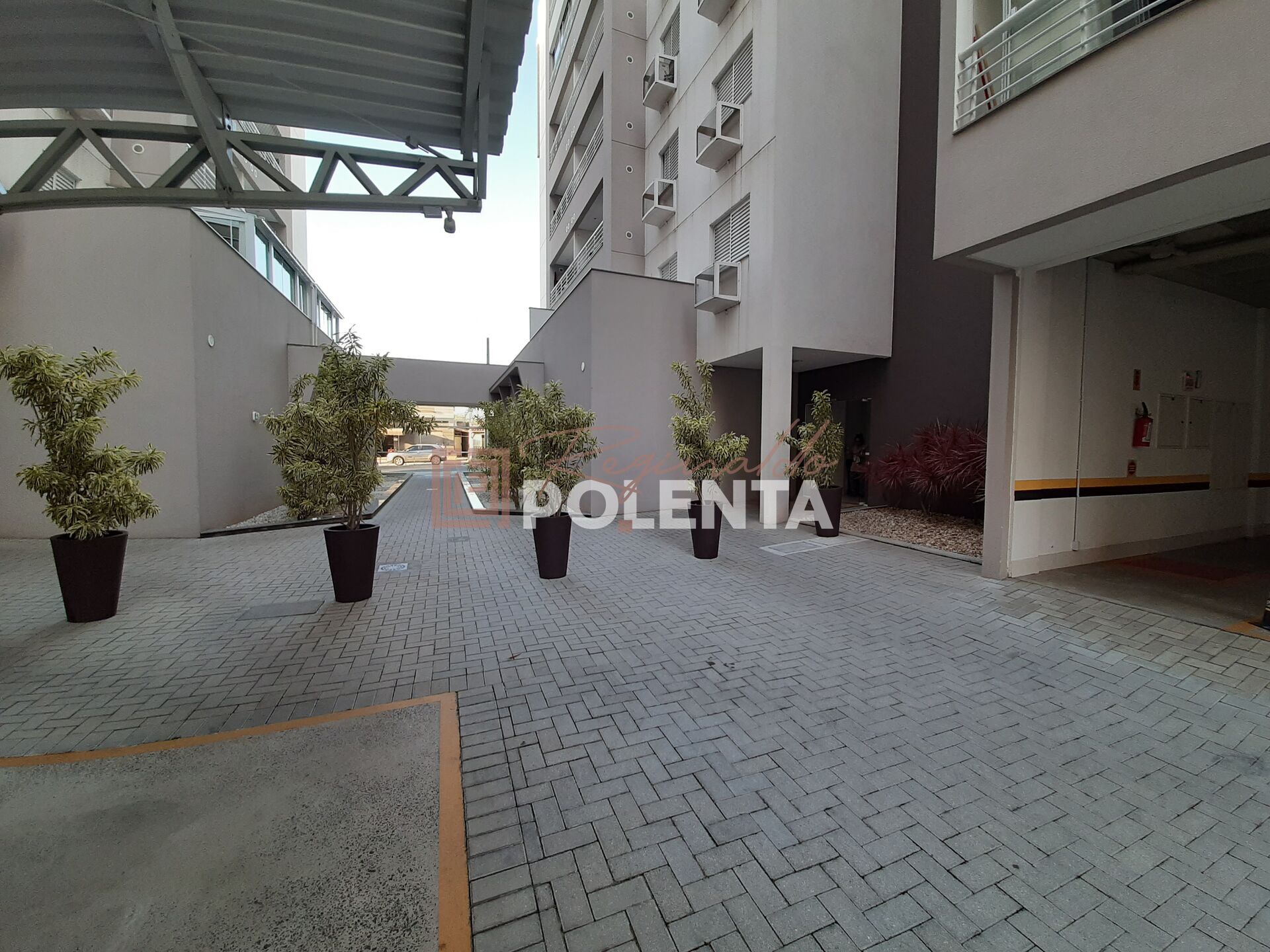 Apartamento à venda com 2 quartos, 63m² - Foto 11