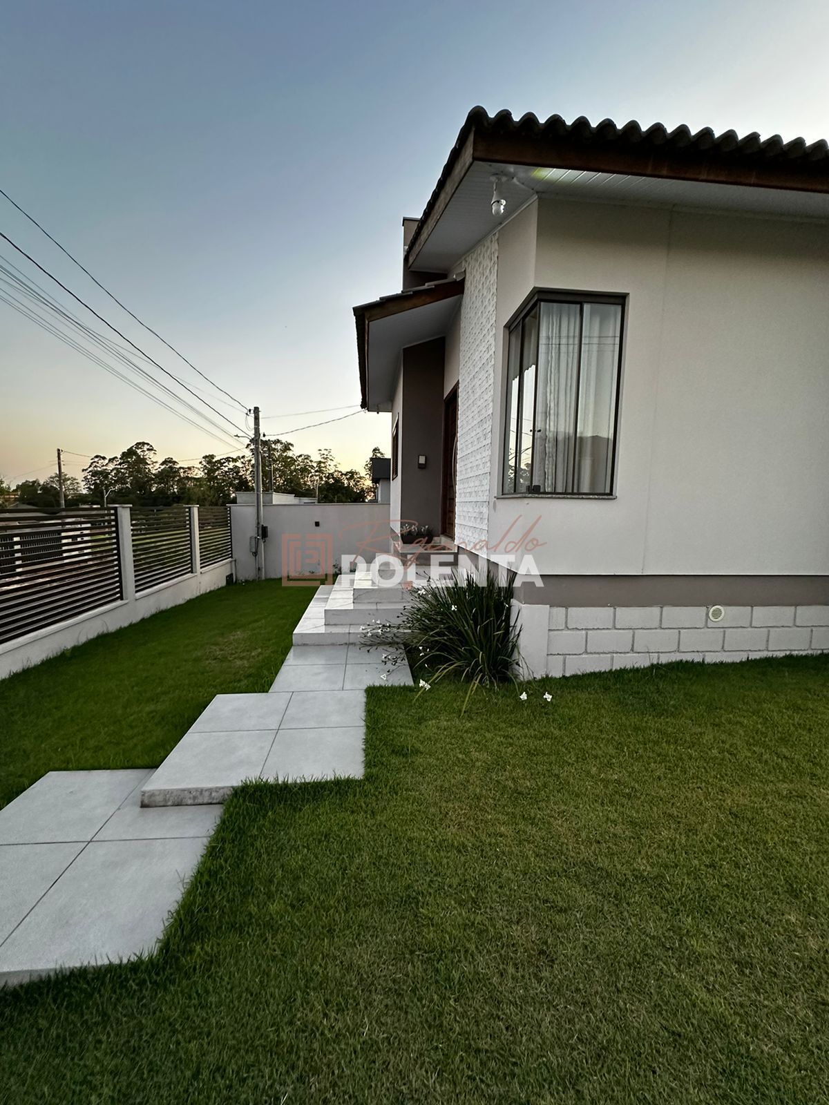 Casa à venda com 2 quartos, 69m² - Foto 7