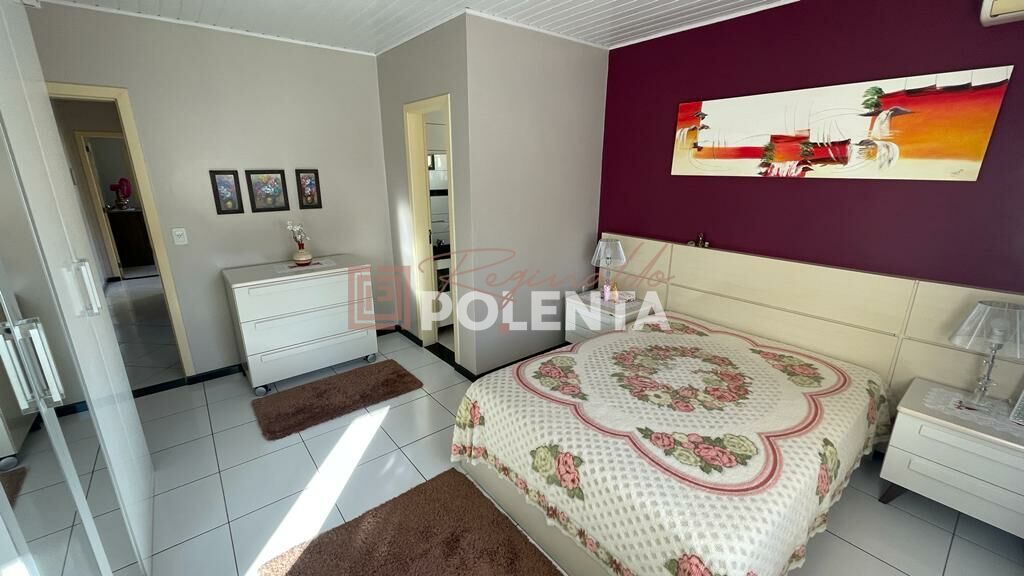 Casa à venda com 3 quartos, 174m² - Foto 8
