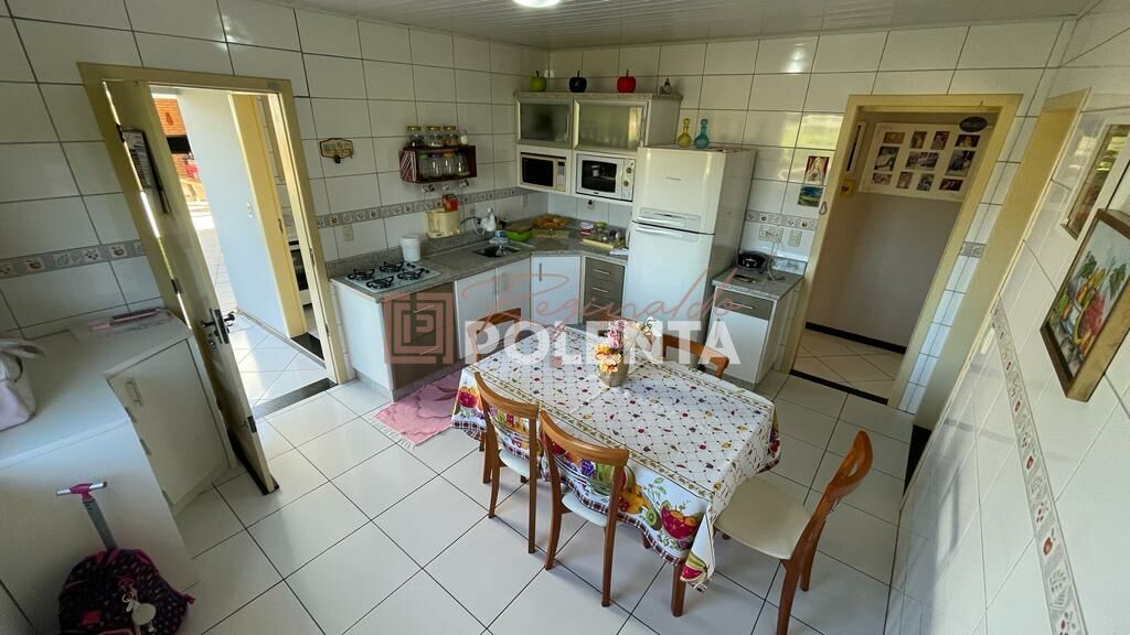 Casa à venda com 3 quartos, 174m² - Foto 4