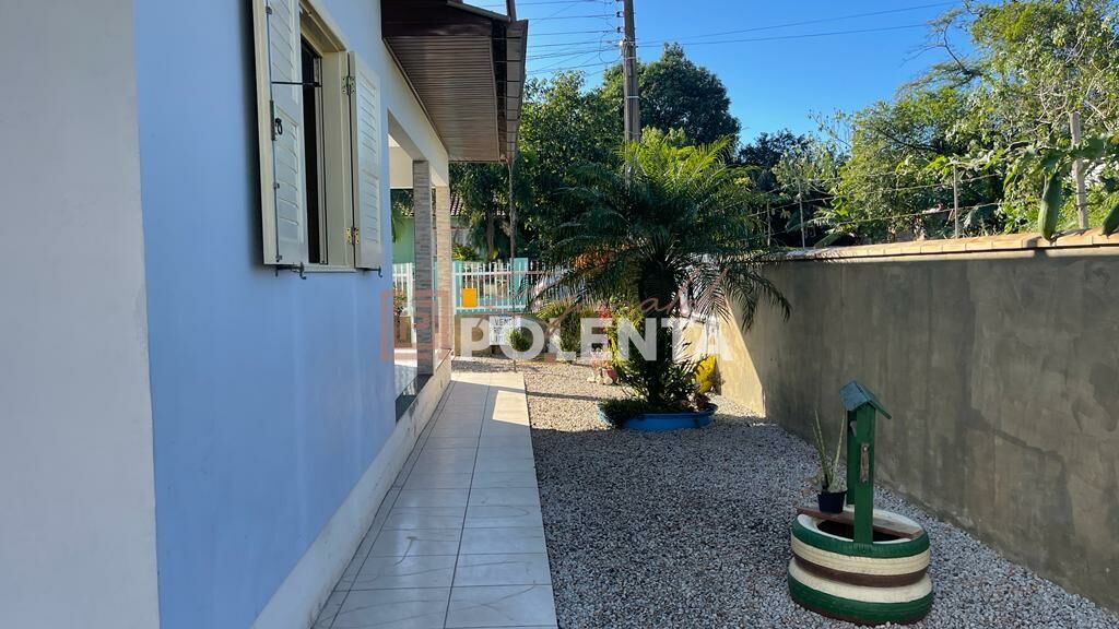 Casa à venda com 3 quartos, 174m² - Foto 2