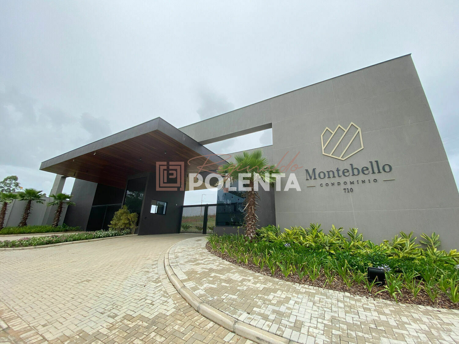 Terreno à venda, 608m² - Foto 1