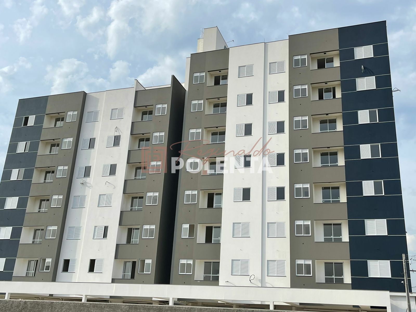 Apartamento à venda com 2 quartos, 52m² - Foto 2