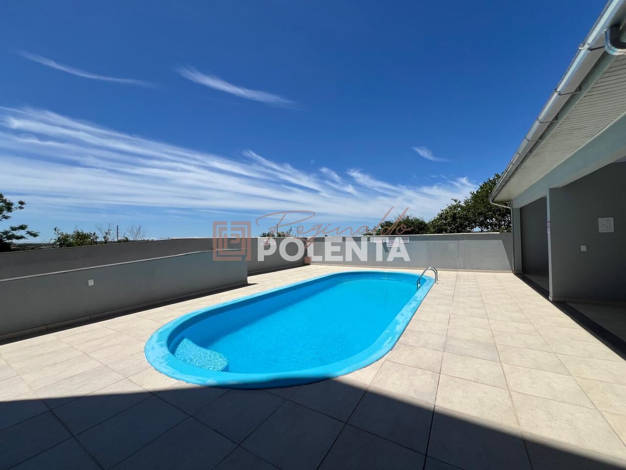 Apartamento à venda com 2 quartos, 61m² - Foto 4