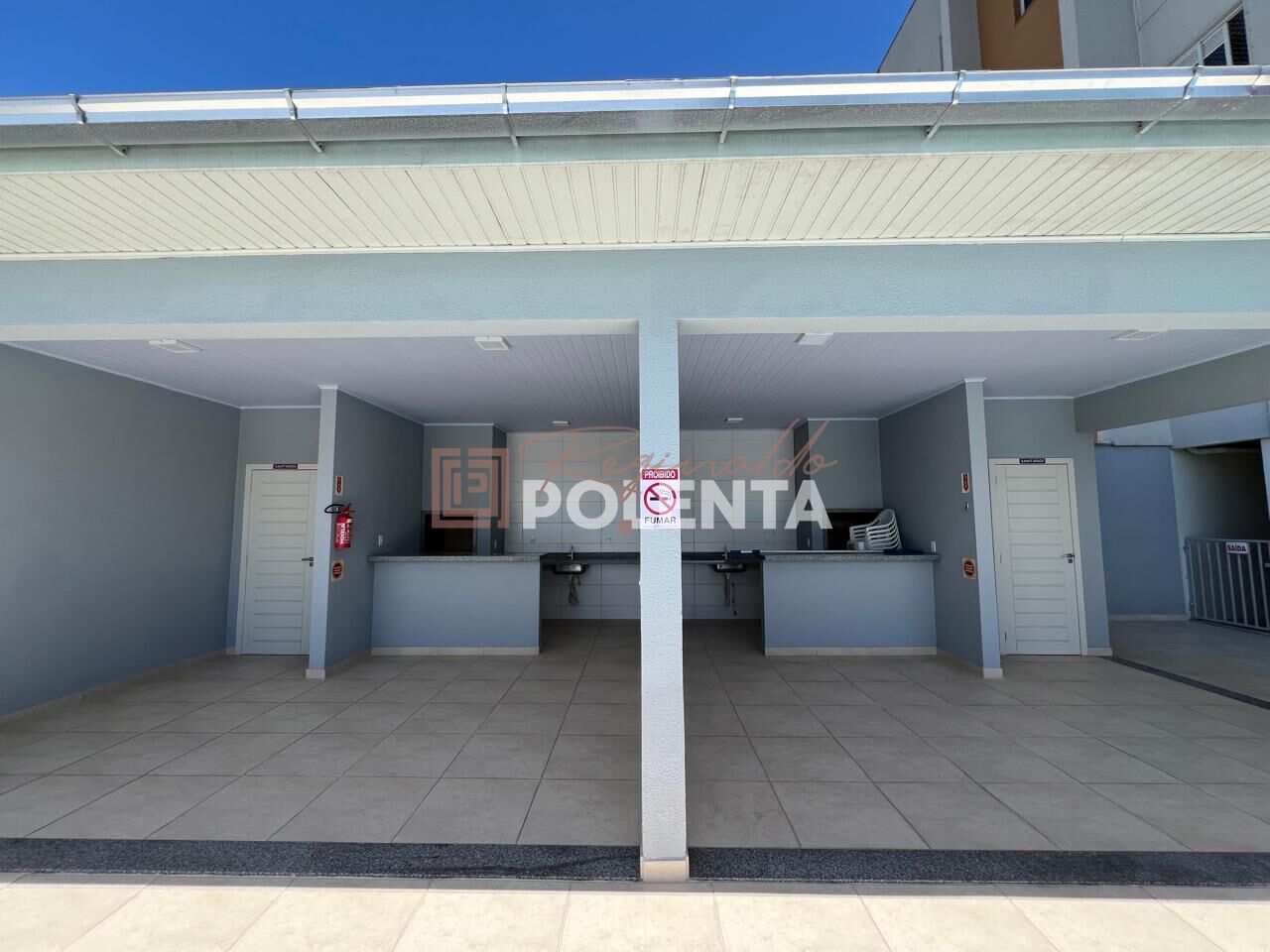 Apartamento à venda com 2 quartos, 61m² - Foto 5
