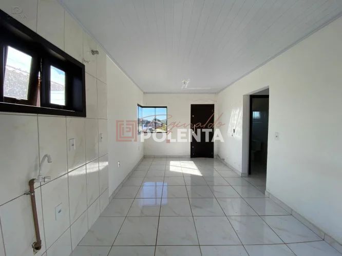 Casa à venda com 2 quartos, 55m² - Foto 3