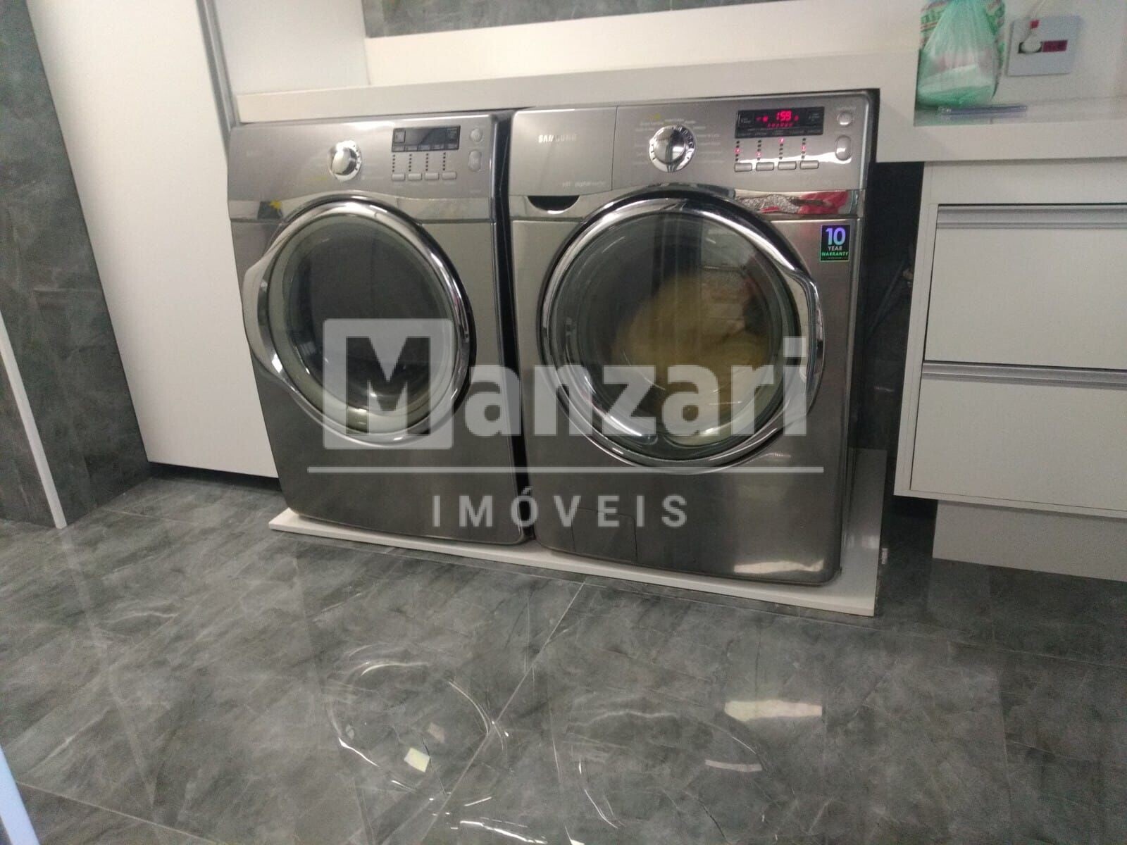 Apartamento à venda com 4 quartos, 189m² - Foto 47