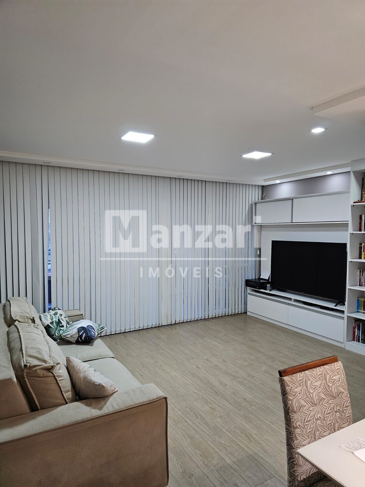 Apartamento à venda com 2 quartos, 90m² - Foto 3