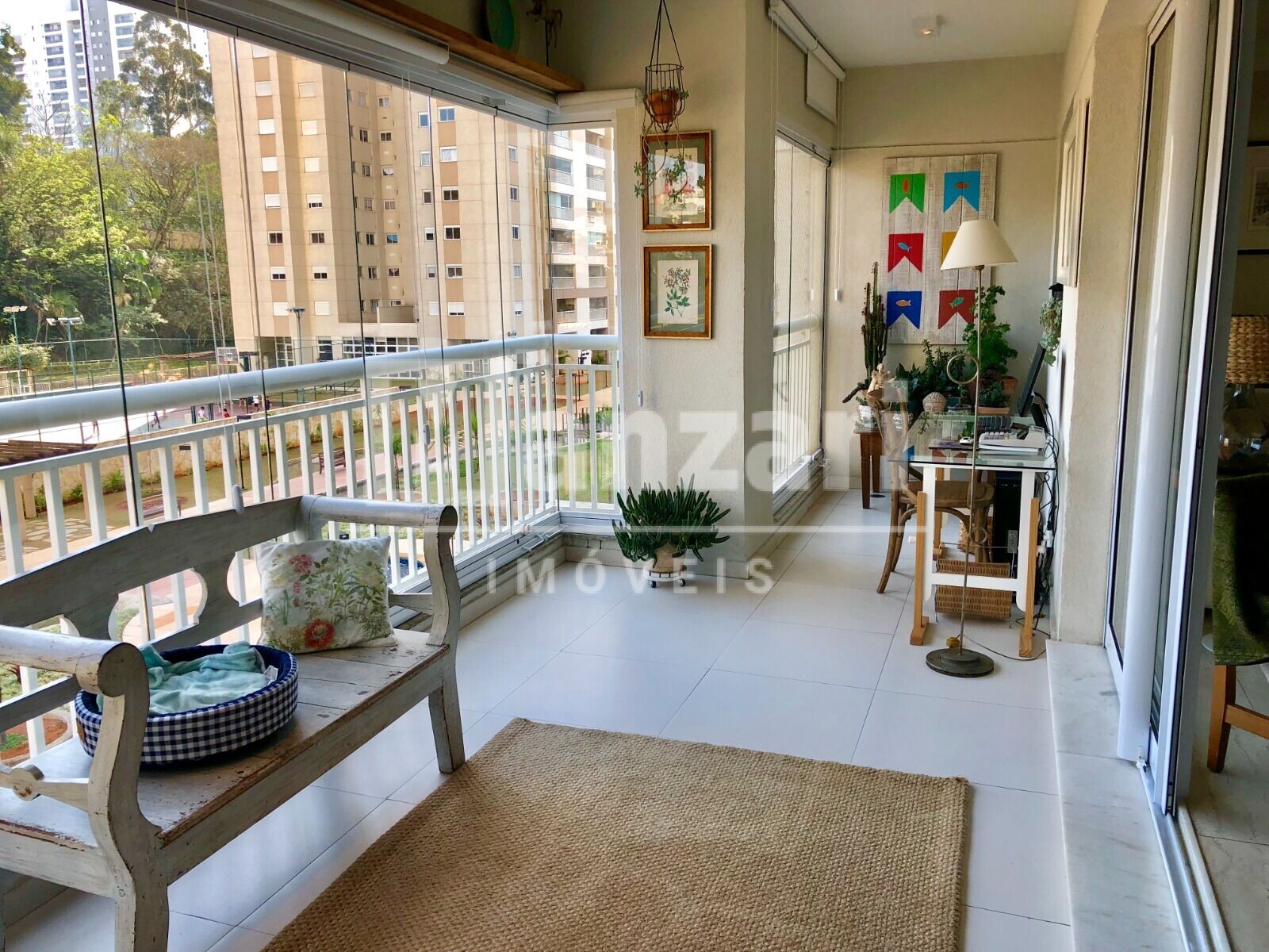 Apartamento à venda com 3 quartos, 146m² - Foto 3