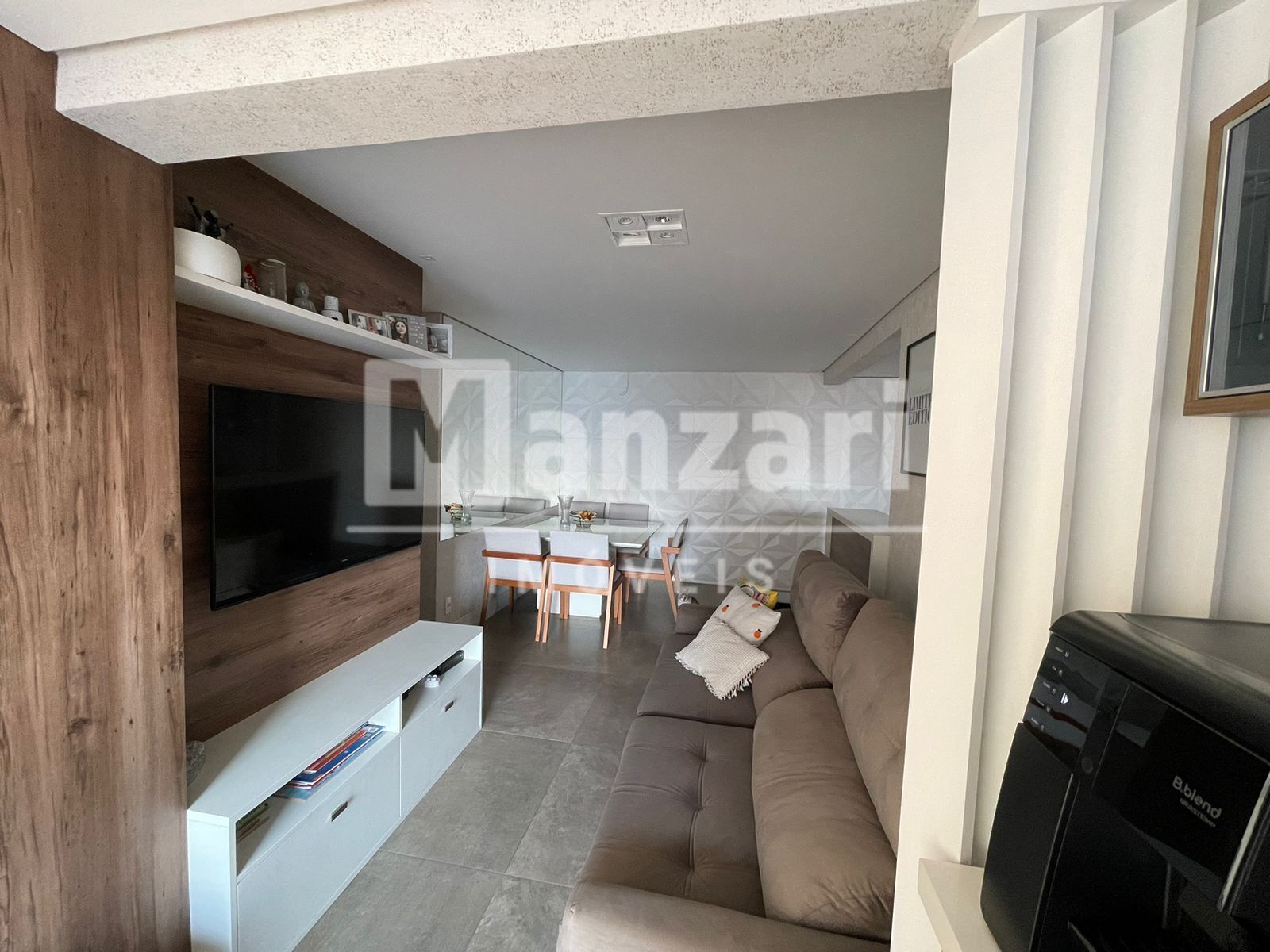 Apartamento à venda com 2 quartos, 79m² - Foto 3