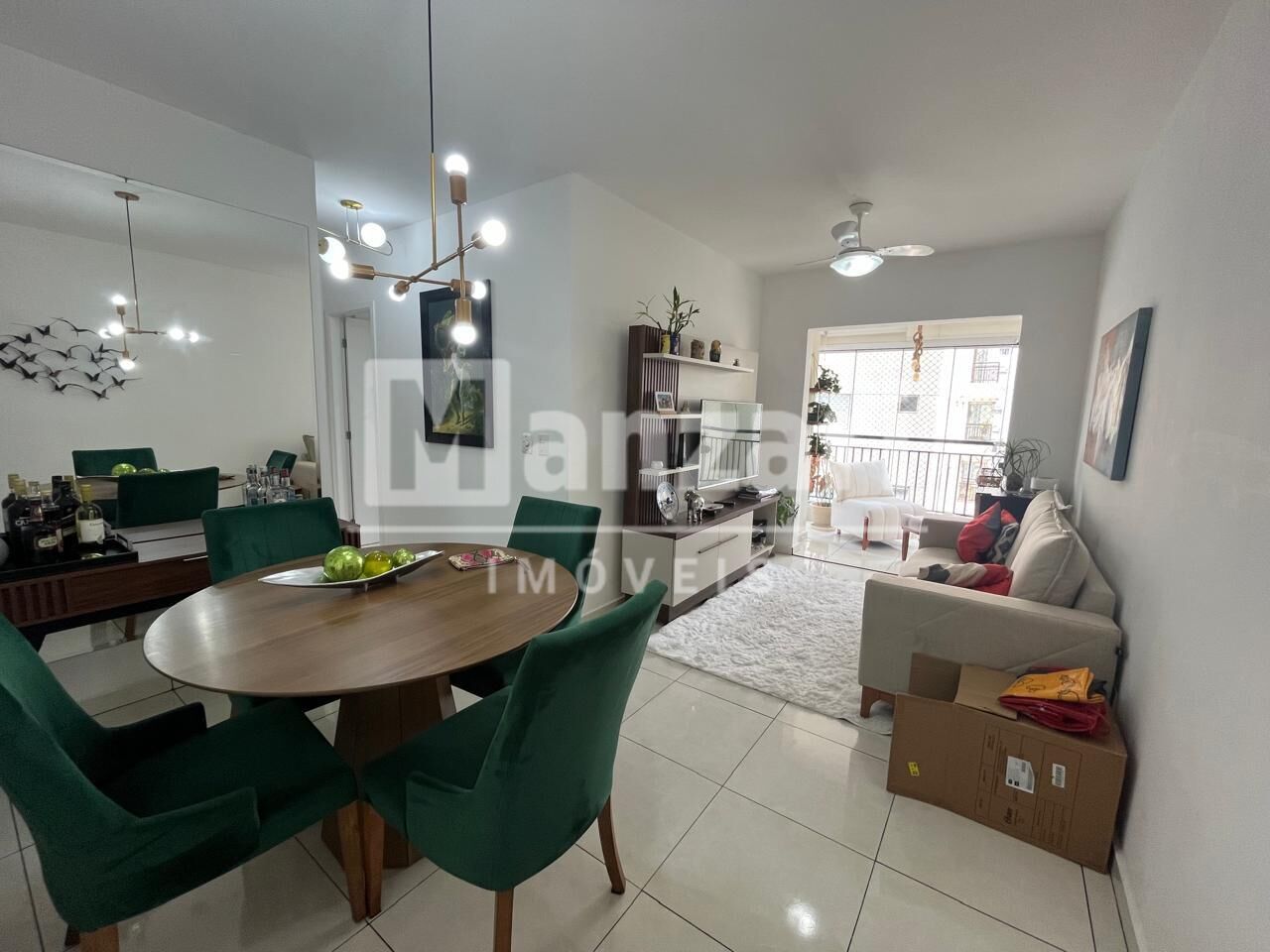 Apartamento à venda com 2 quartos, 69m² - Foto 1