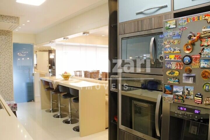 Apartamento à venda com 3 quartos, 125m² - Foto 11