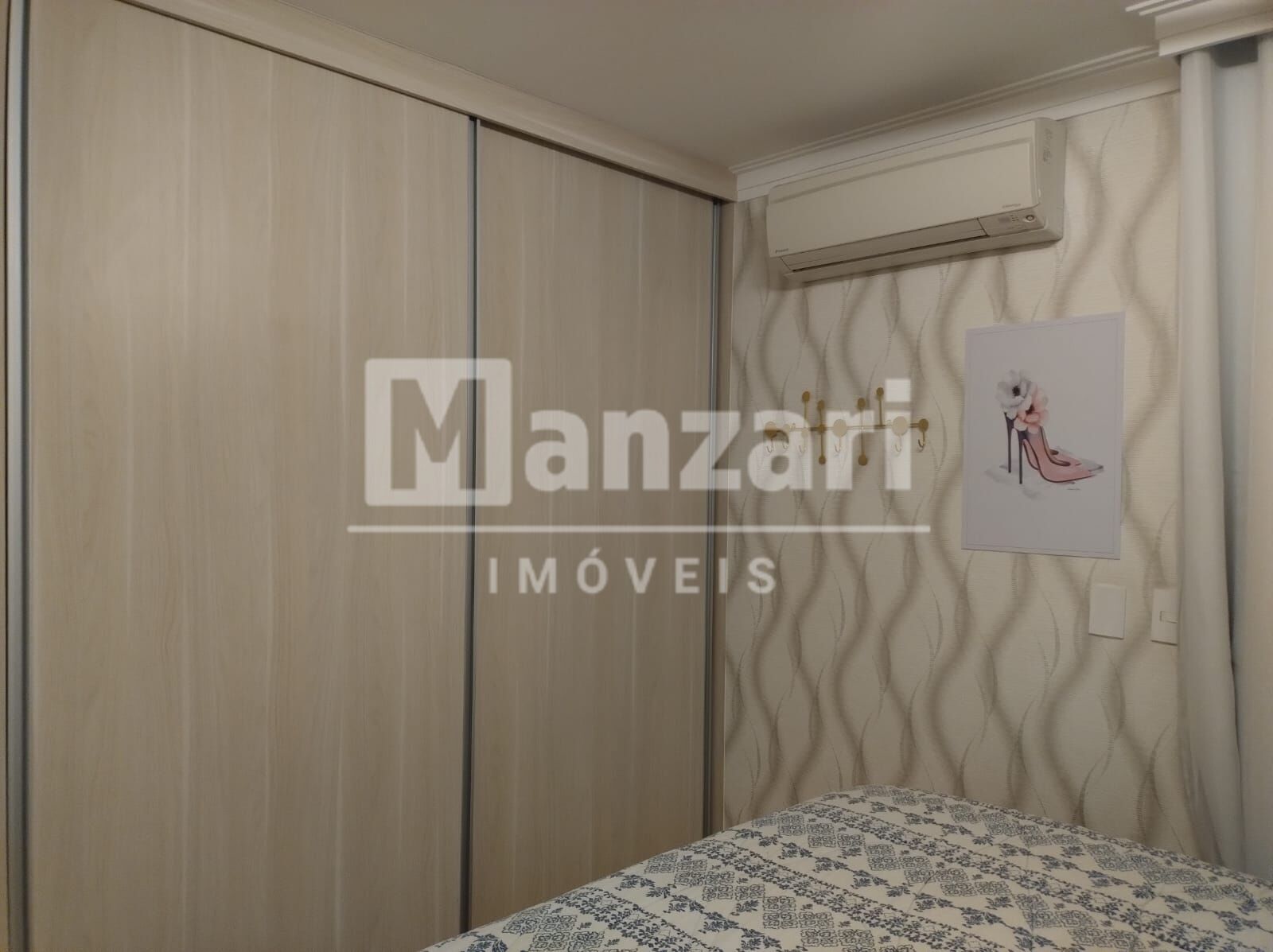 Apartamento à venda com 3 quartos, 107m² - Foto 13