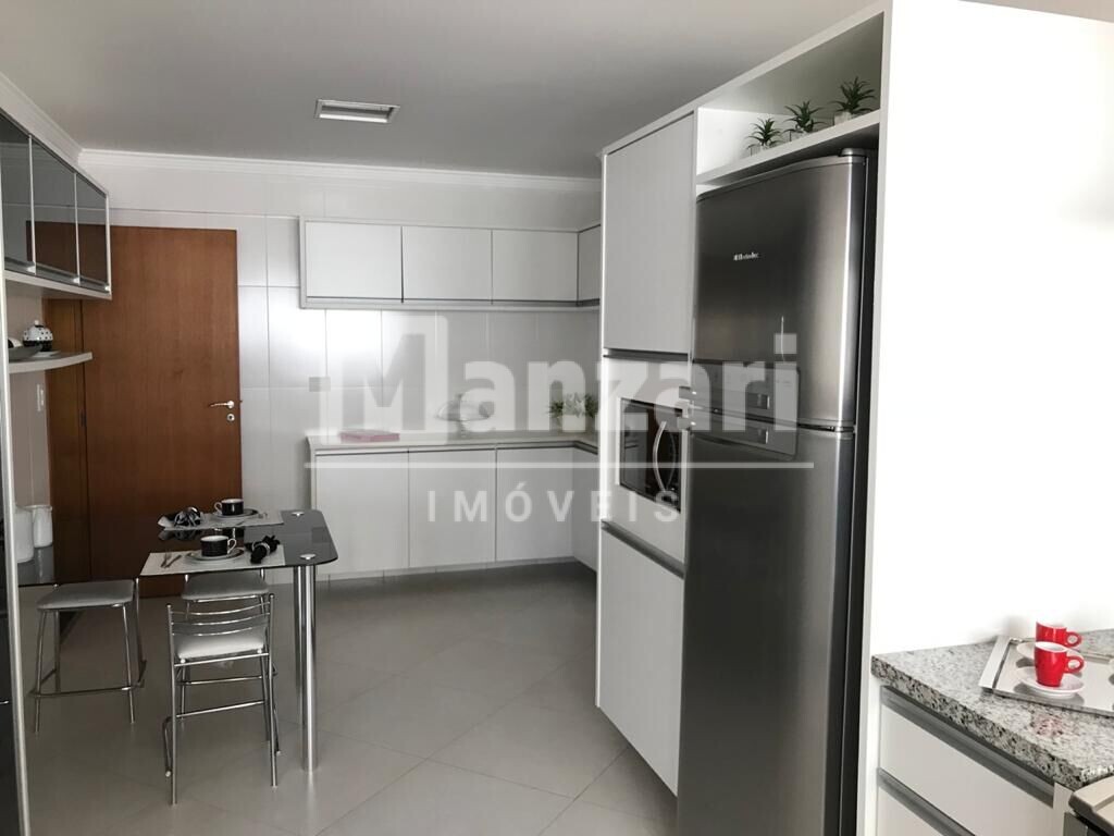 Apartamento à venda com 3 quartos, 155m² - Foto 9