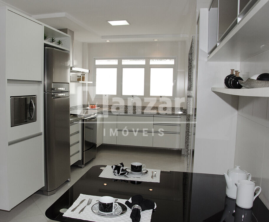 Apartamento à venda com 3 quartos, 155m² - Foto 8