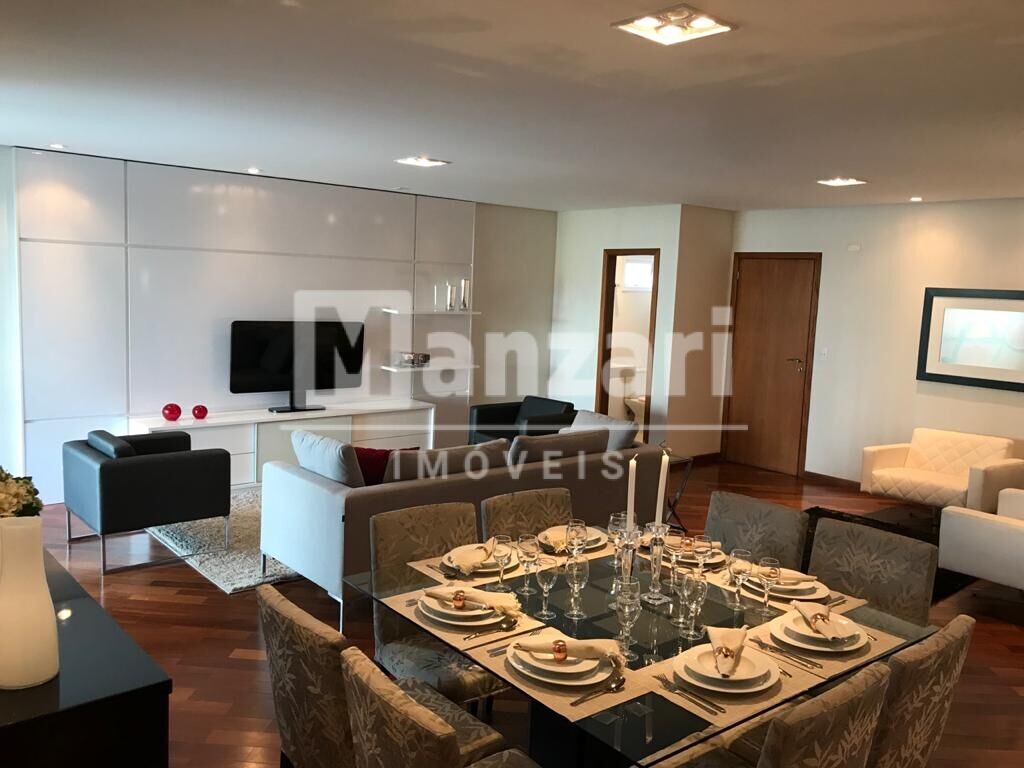 Apartamento à venda com 3 quartos, 155m² - Foto 2