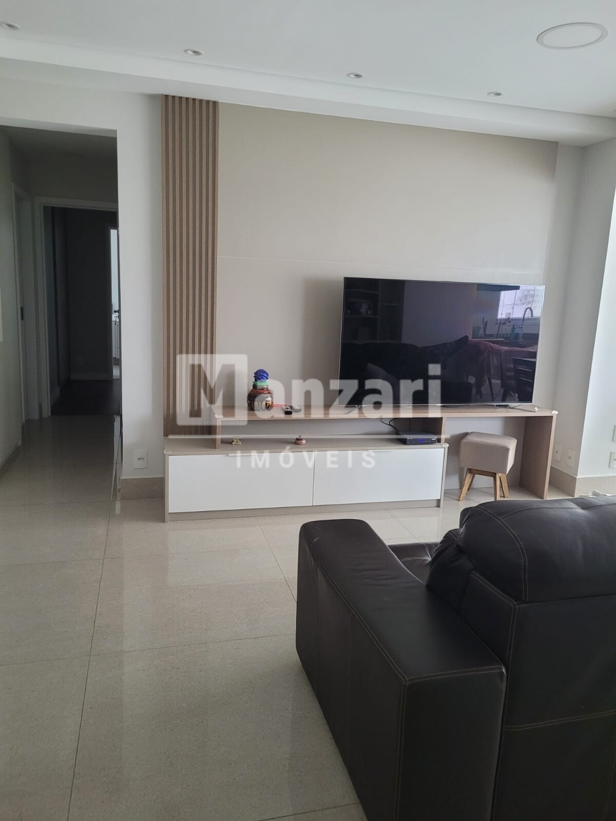 Apartamento à venda com 3 quartos, 103m² - Foto 4