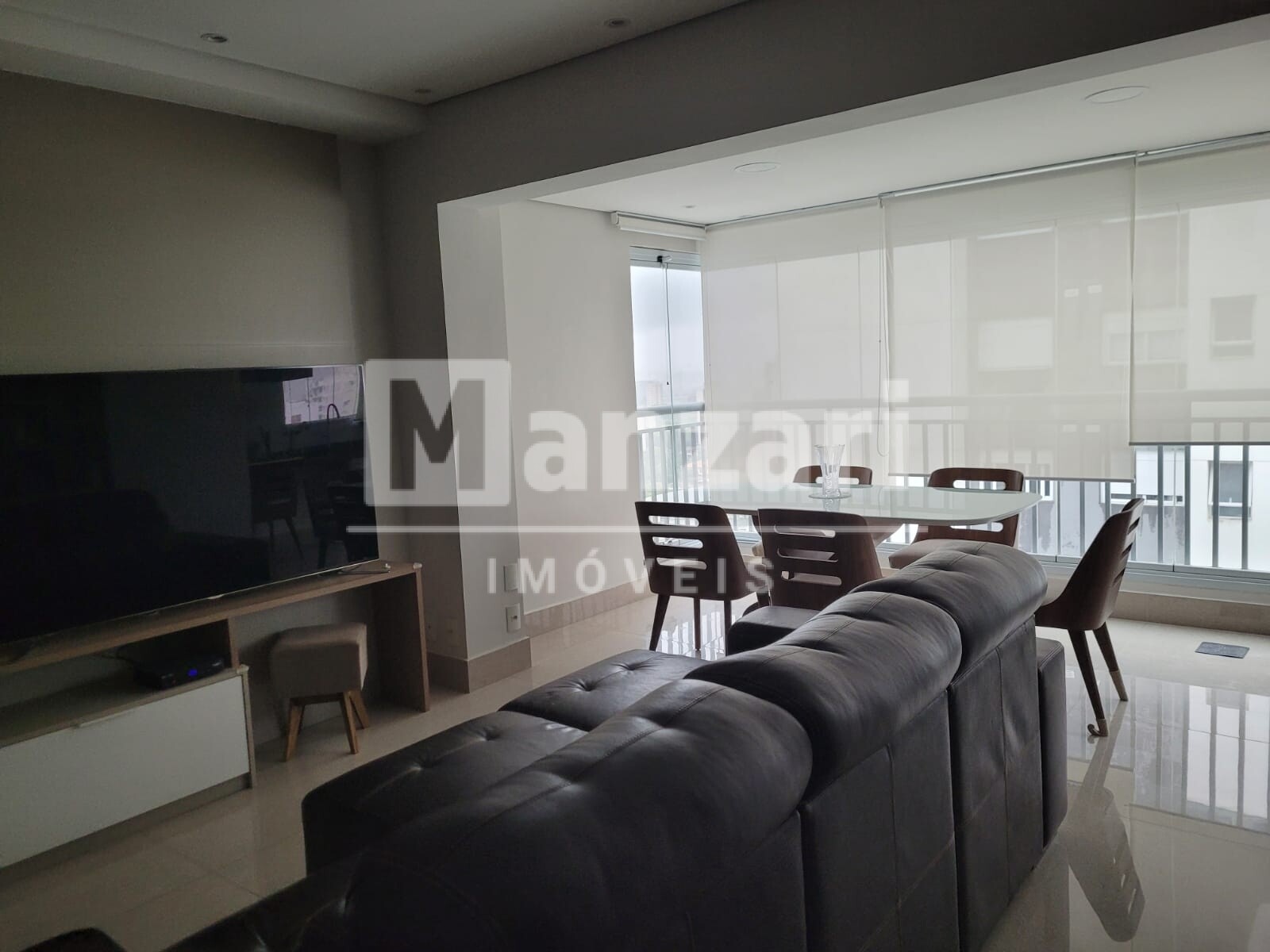 Apartamento à venda com 3 quartos, 103m² - Foto 2