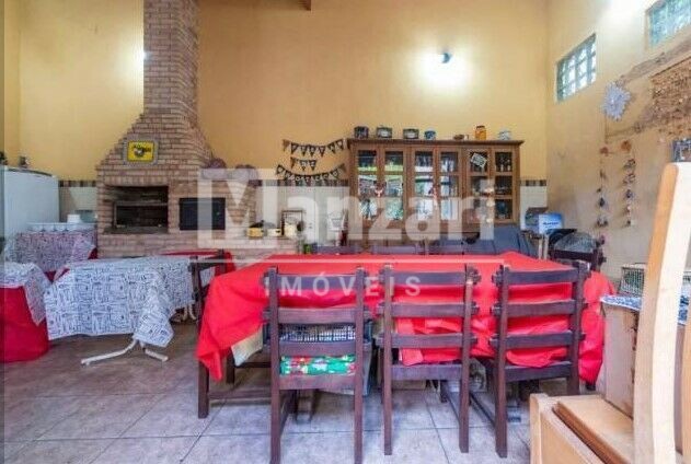 Casa à venda com 3 quartos, 220m² - Foto 16