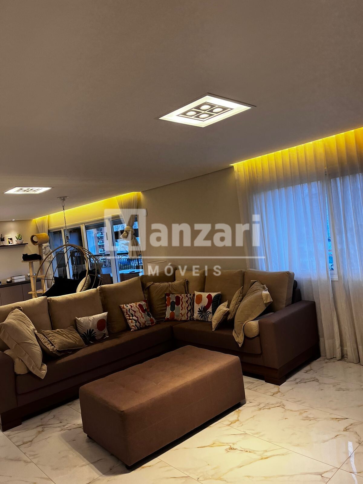 Apartamento à venda com 4 quartos, 204m² - Foto 7