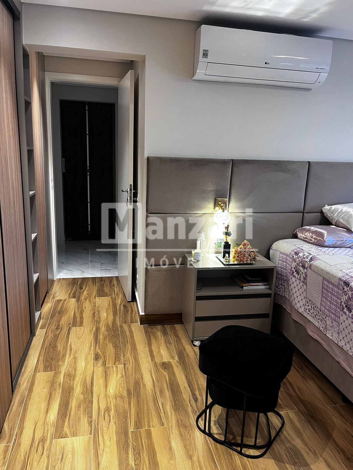 Apartamento à venda com 4 quartos, 204m² - Foto 17