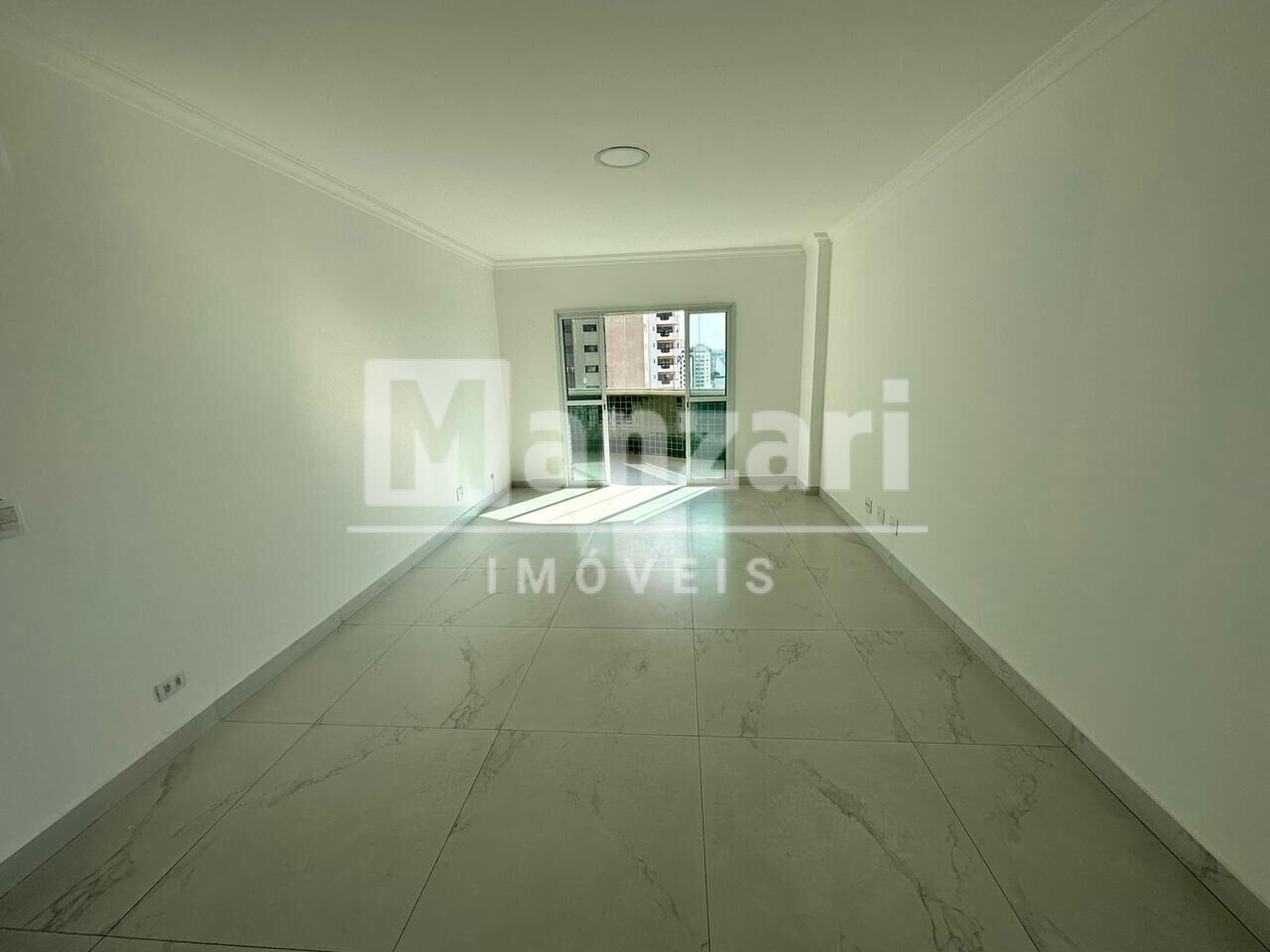 Apartamento à venda com 3 quartos, 177m² - Foto 4