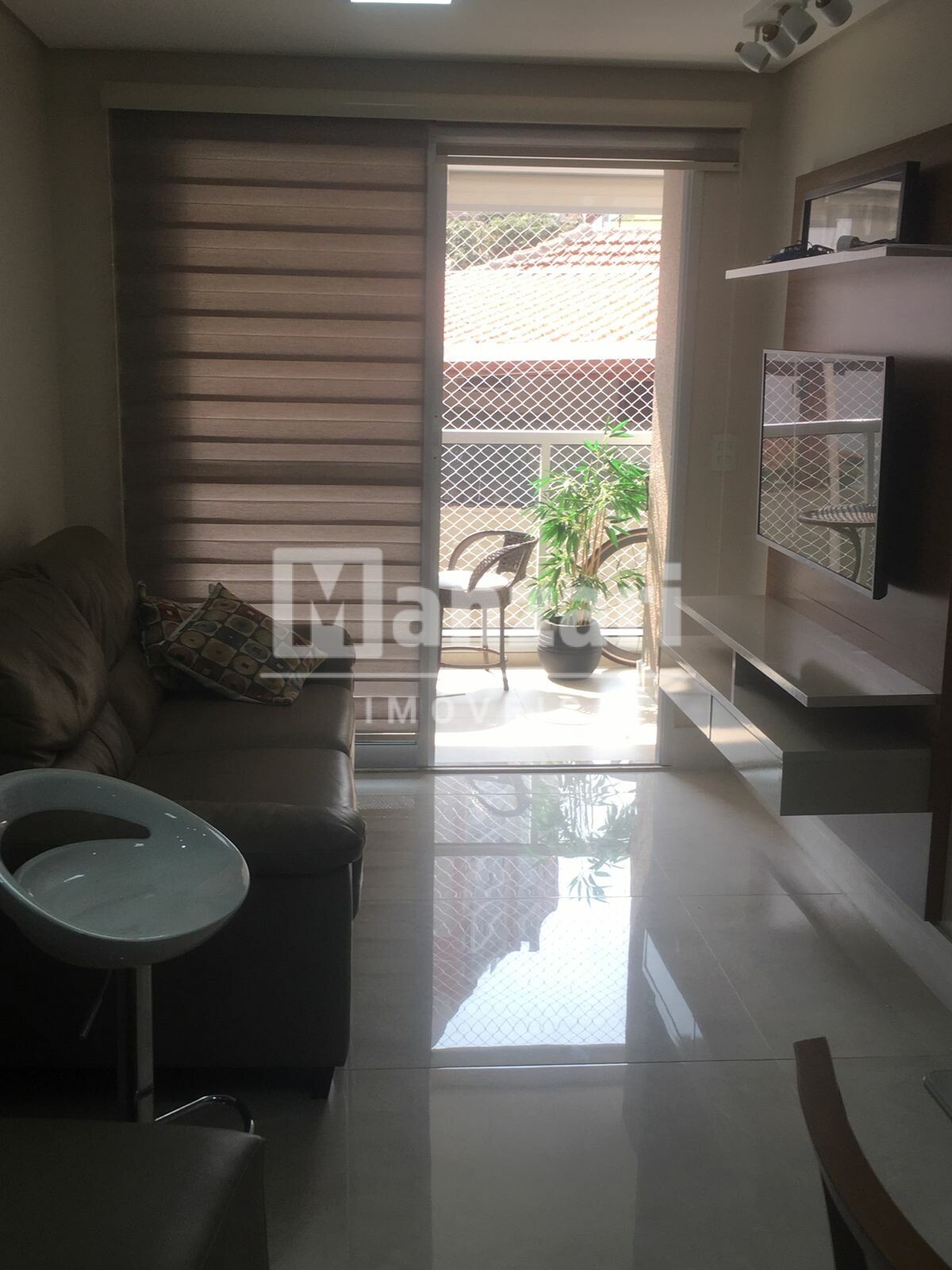 Apartamento à venda com 3 quartos, 73m² - Foto 2