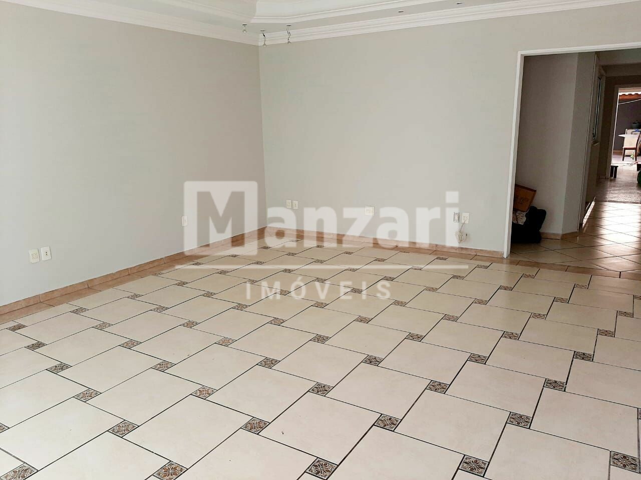 Sobrado à venda com 3 quartos, 325m² - Foto 3