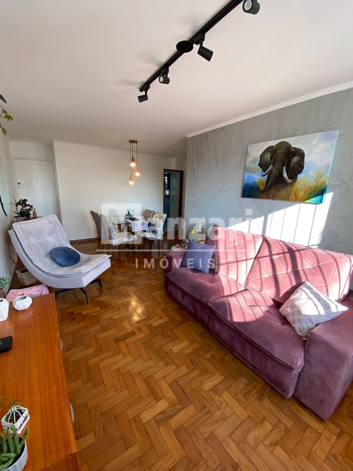 Apartamento à venda com 3 quartos, 91m² - Foto 2