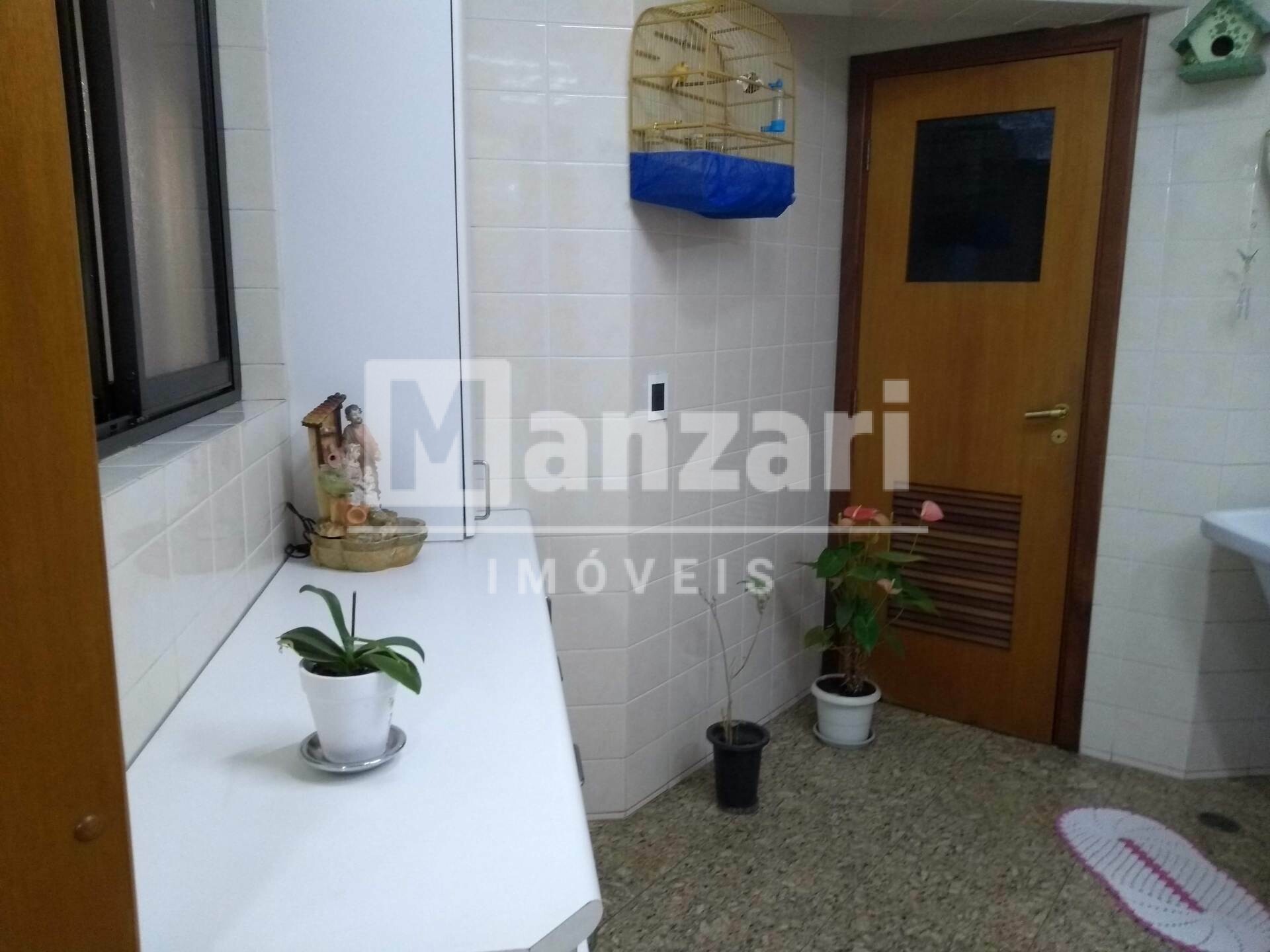 Apartamento à venda com 3 quartos, 207m² - Foto 14