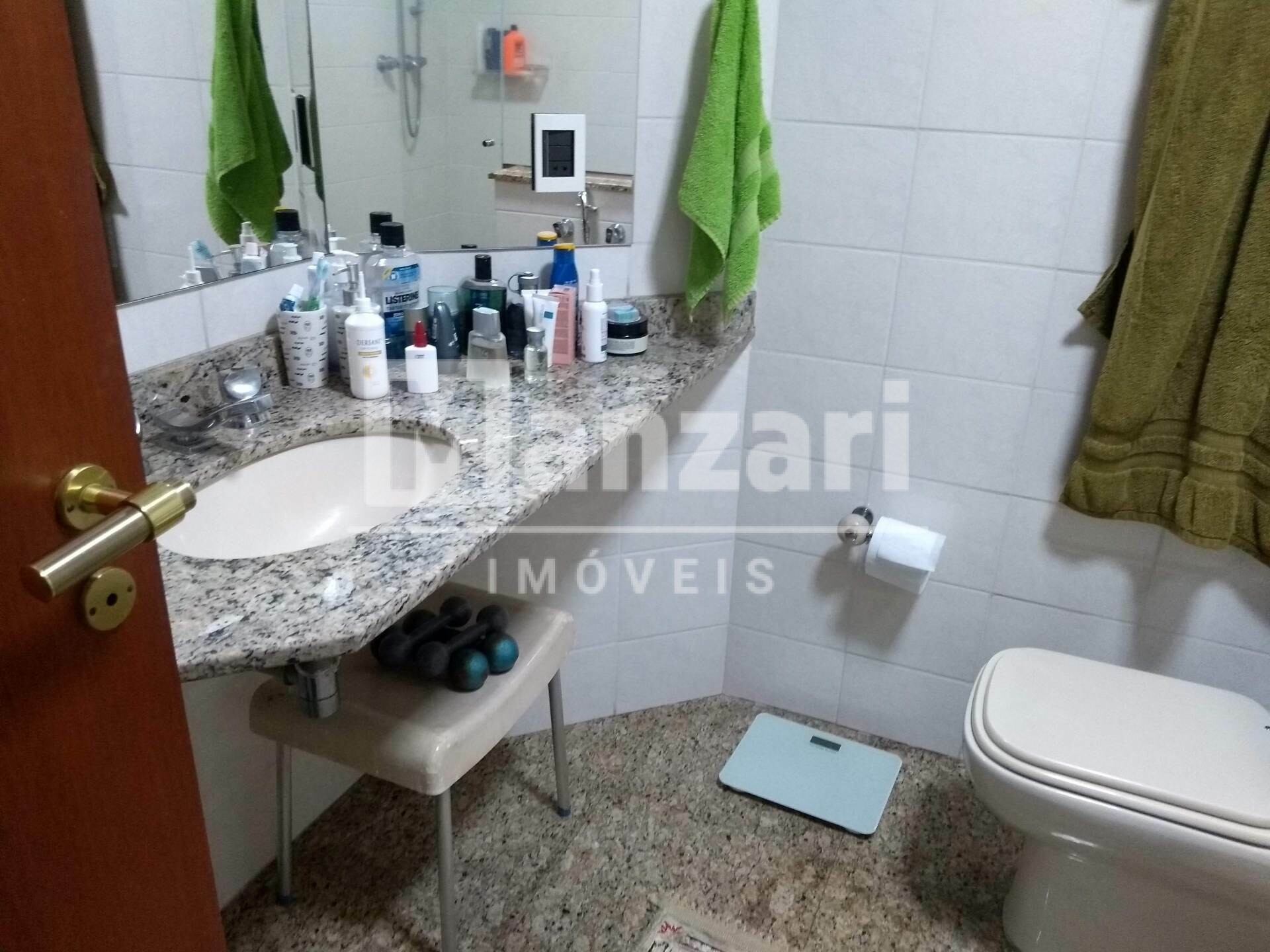 Apartamento à venda com 3 quartos, 207m² - Foto 30