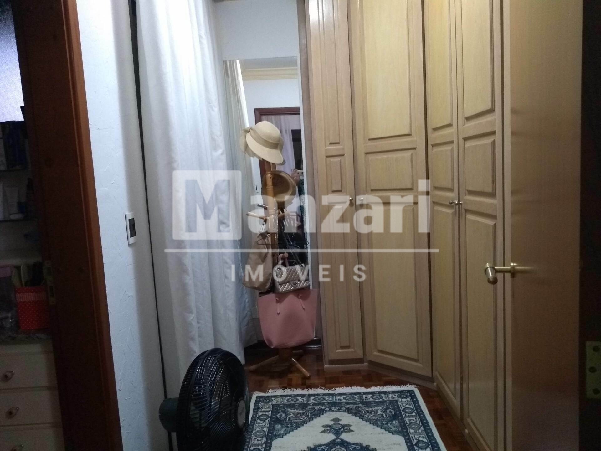 Apartamento à venda com 3 quartos, 207m² - Foto 24