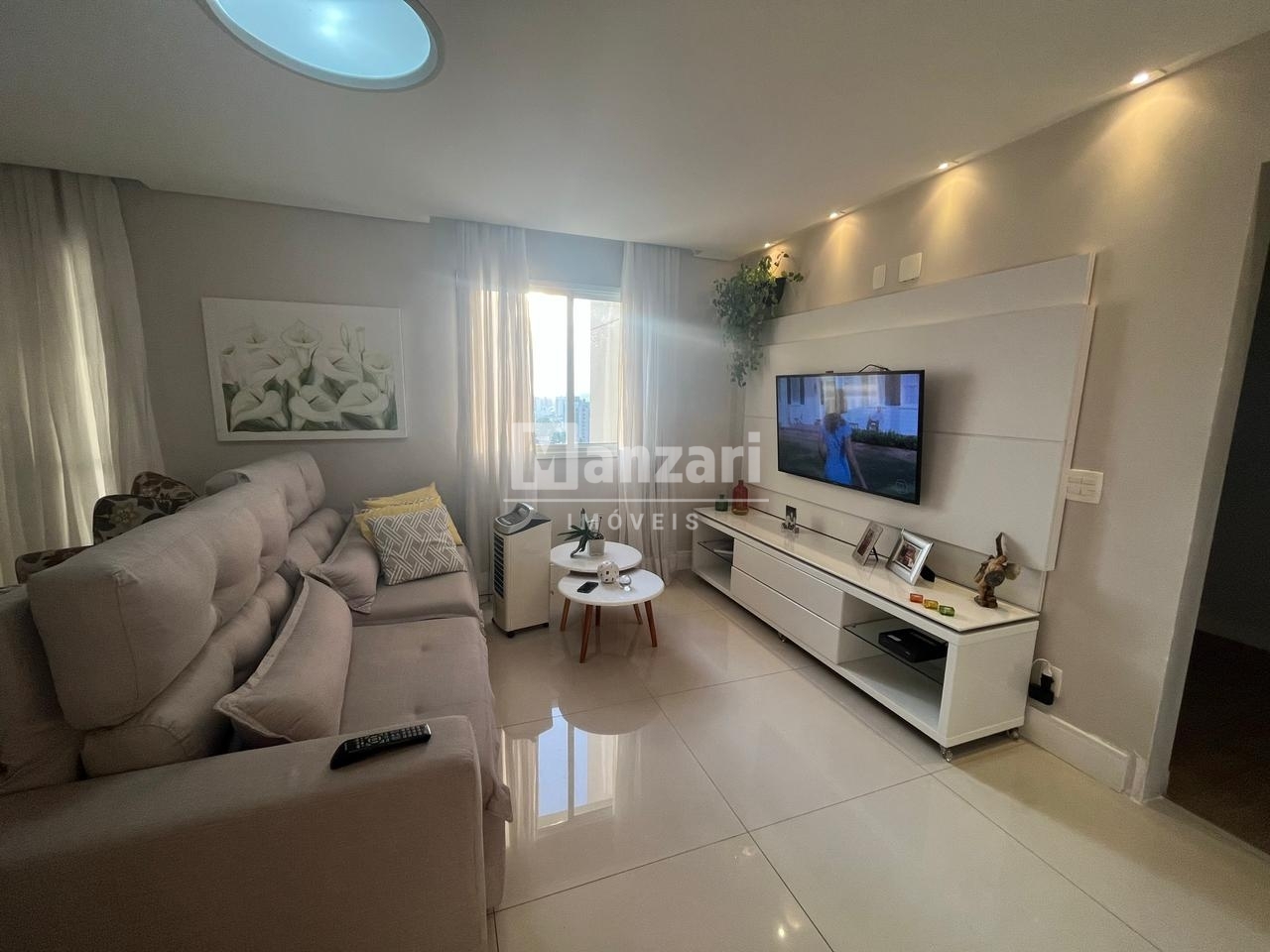 Apartamento à venda com 3 quartos, 123m² - Foto 3