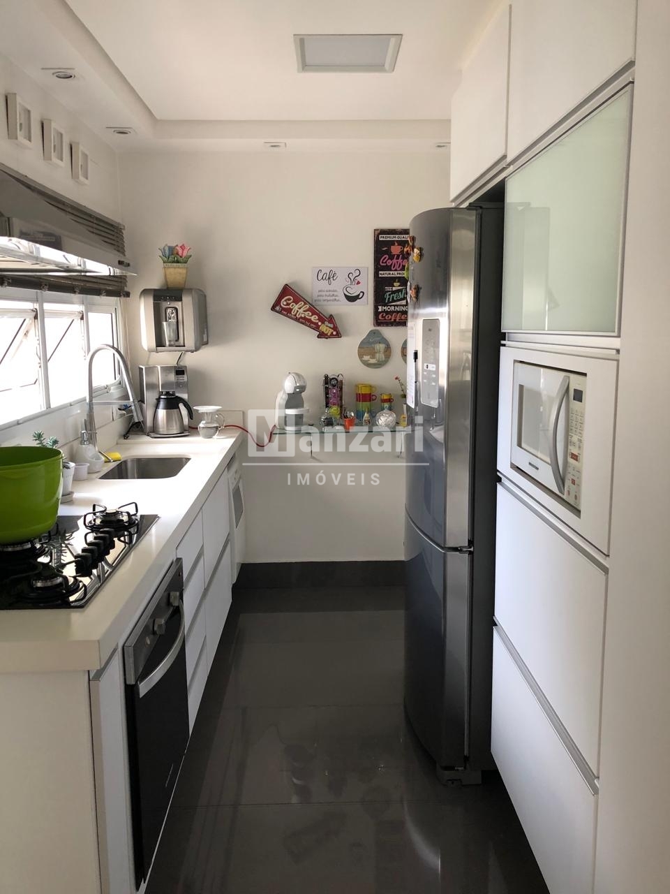 Apartamento à venda com 3 quartos, 123m² - Foto 11