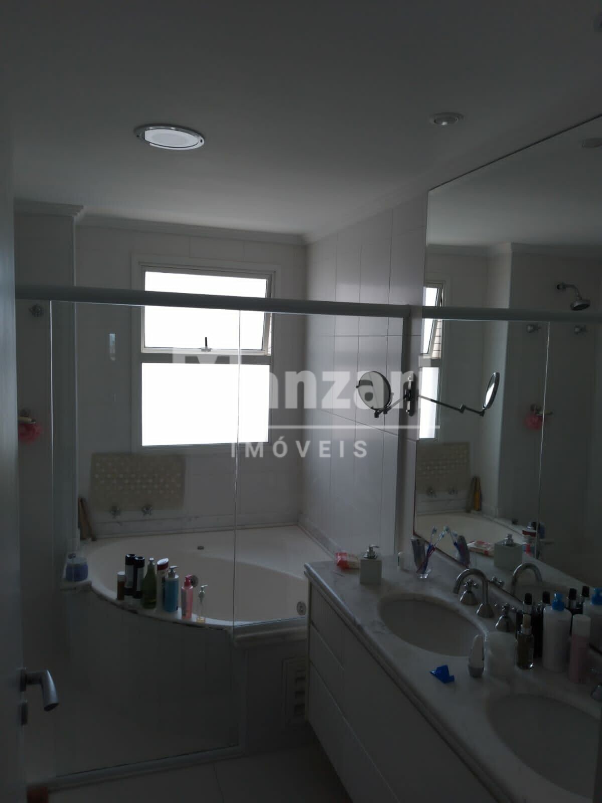 Apartamento à venda com 4 quartos, 261m² - Foto 17