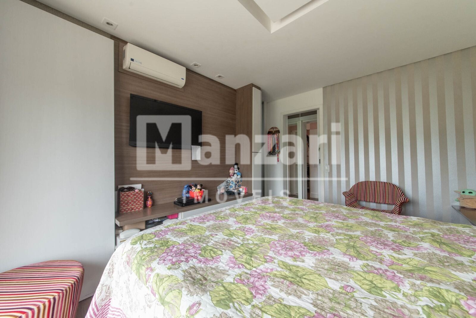 Apartamento à venda com 3 quartos, 186m² - Foto 36