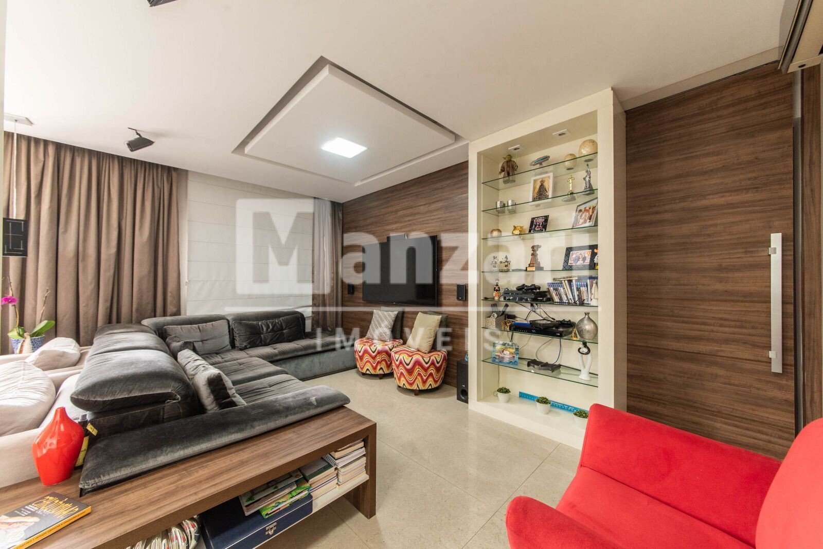 Apartamento à venda com 3 quartos, 186m² - Foto 4