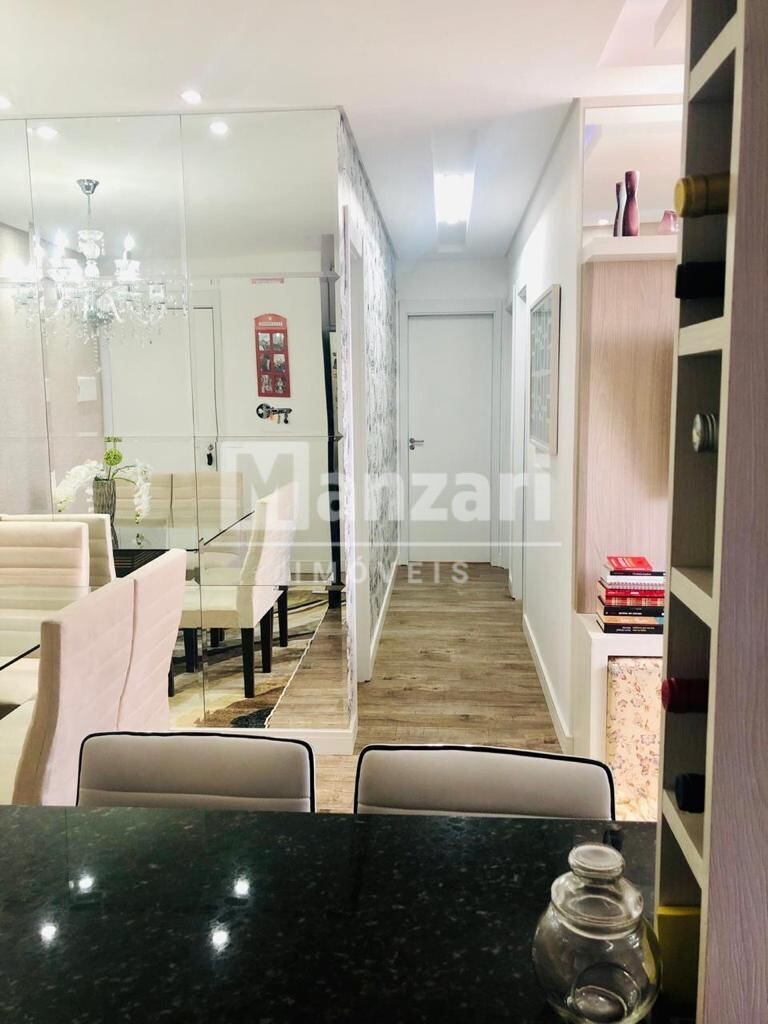 Apartamento à venda com 3 quartos, 71m² - Foto 2