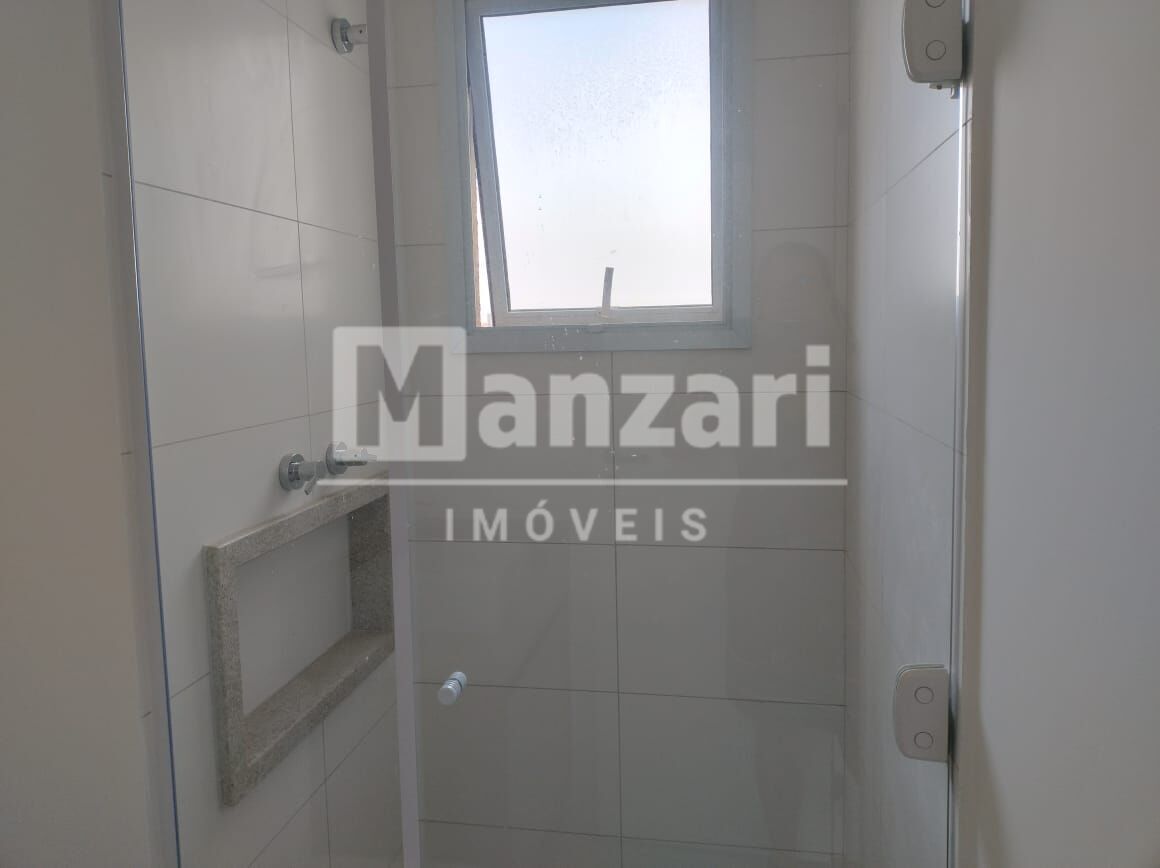 Apartamento para alugar com 2 quartos, 85m² - Foto 14