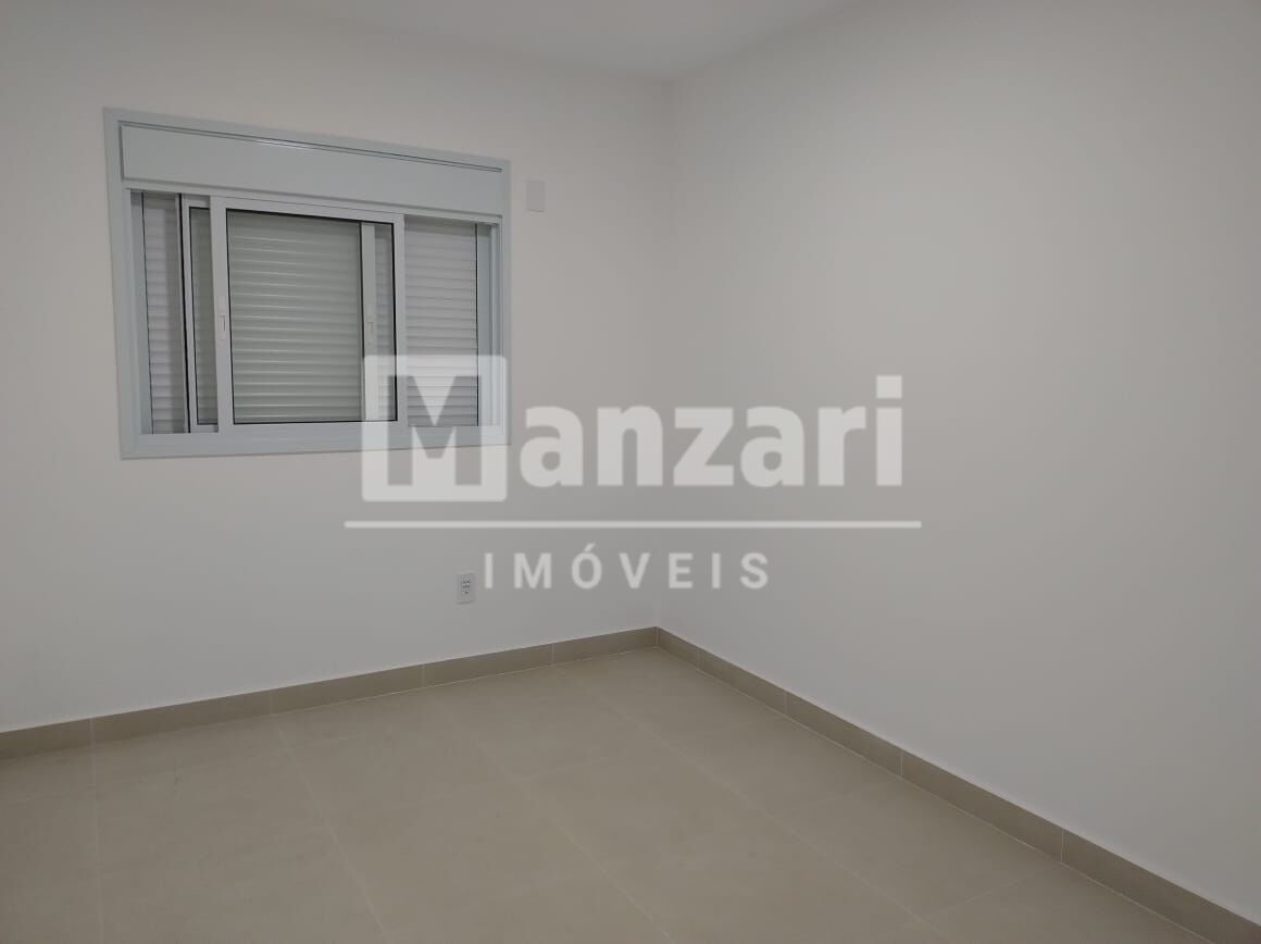 Apartamento para alugar com 2 quartos, 85m² - Foto 17