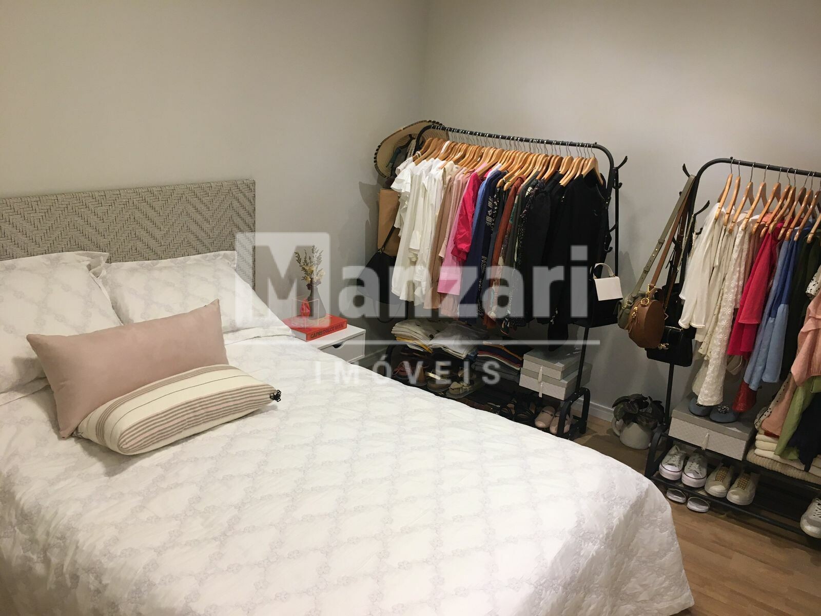 Apartamento à venda com 2 quartos, 65m² - Foto 19