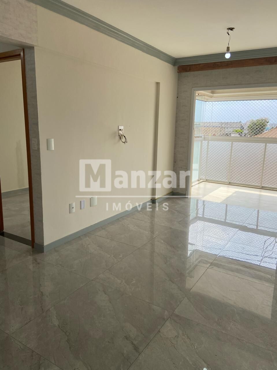 Apartamento à venda com 2 quartos, 72m² - Foto 2