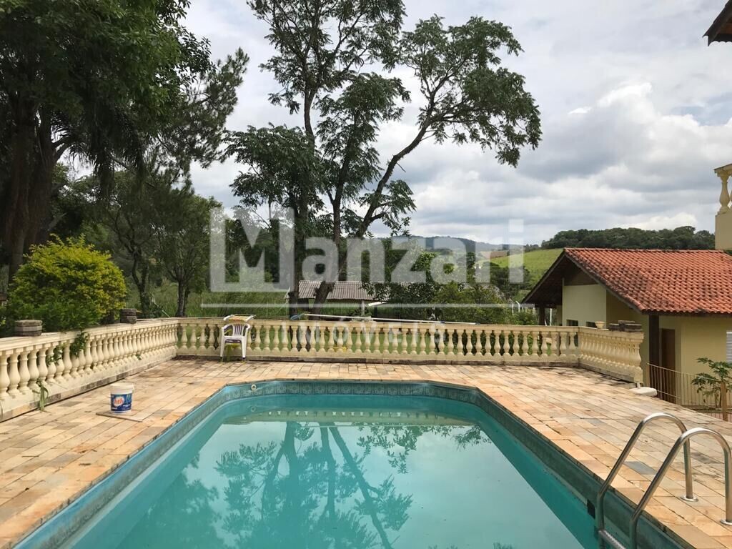 Fazenda à venda com 6 quartos, 2500m² - Foto 3