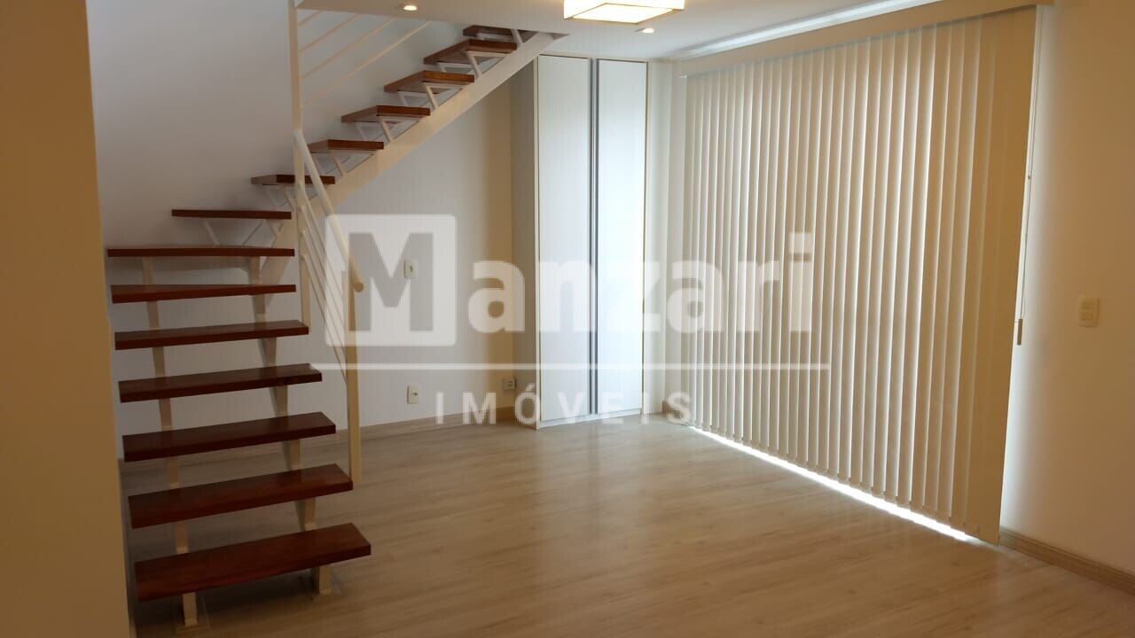 Apartamento à venda com 2 quartos, 85m² - Foto 3