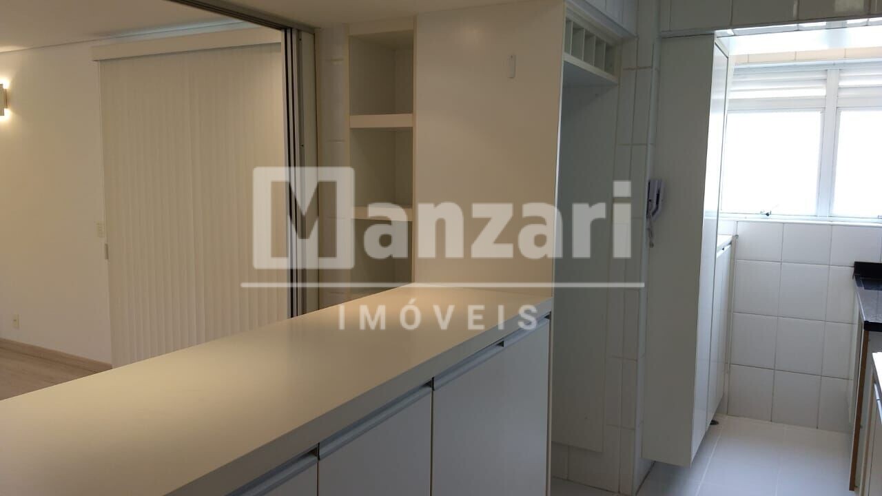 Apartamento à venda com 2 quartos, 85m² - Foto 8