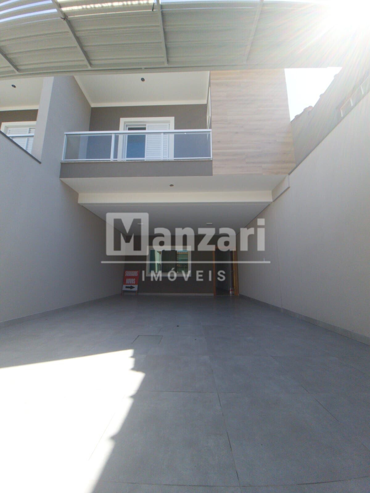 Sobrado à venda com 3 quartos, 170m² - Foto 1