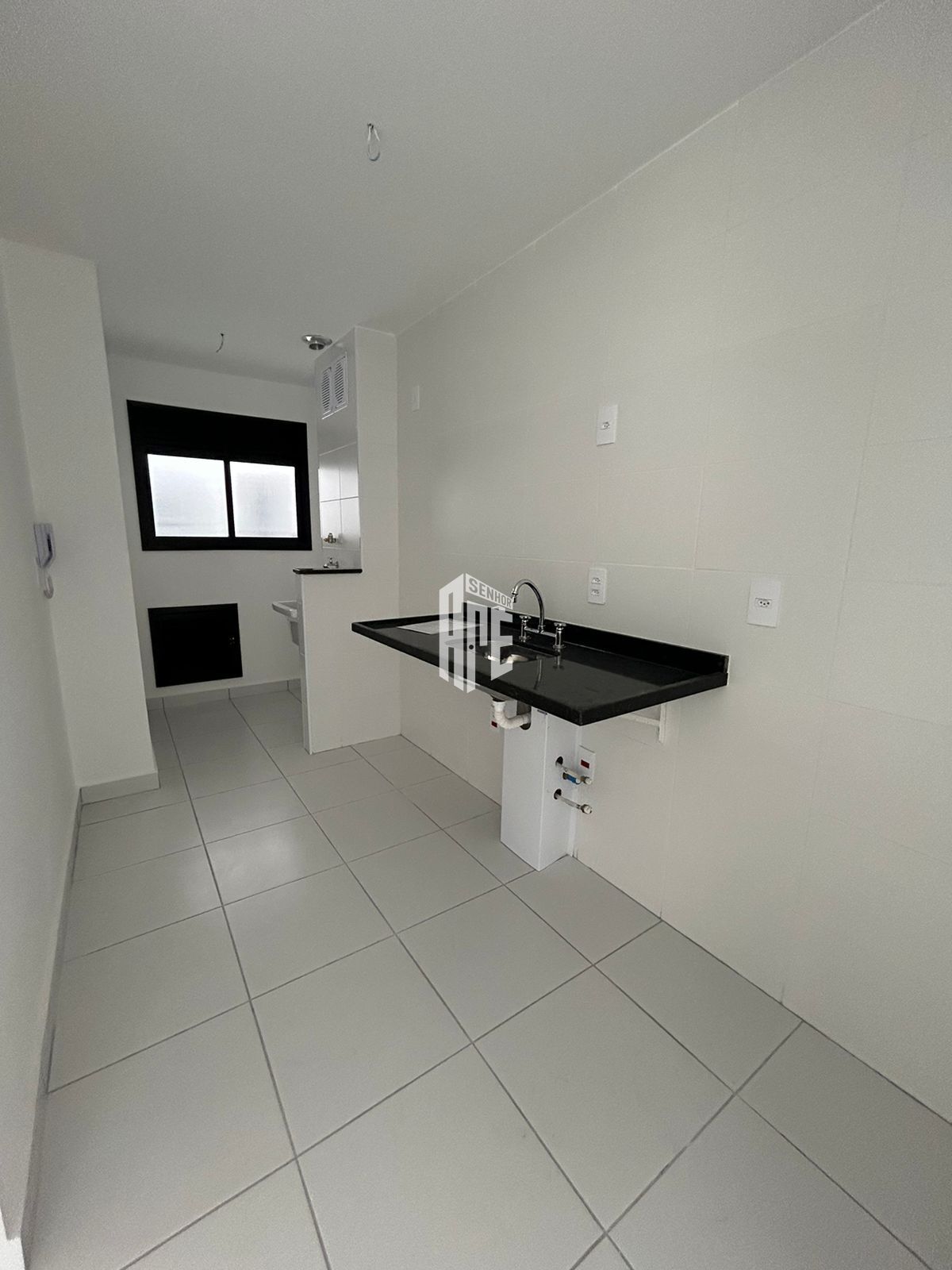 Apartamento à venda com 2 quartos, 75m² - Foto 10