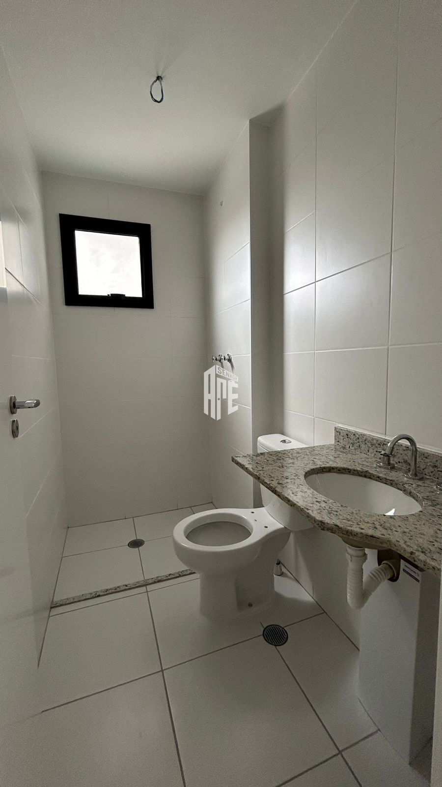 Apartamento à venda com 2 quartos, 75m² - Foto 11